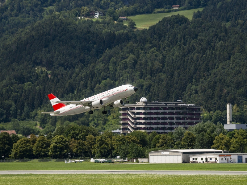 Preview 20180711 Flughafen Innsbruck - Incoming der Minister (19).jpg